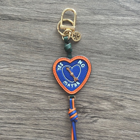 Tory Burch Yes No Maybe Heart Keychain Keyring Keyfob - Picture 1 of 5